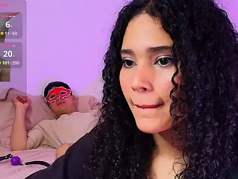 Snapshot of Thetoxicouple chatting on 12/20/25, 11:34 Thetoxicouple online show from 12/20/25, 11:34