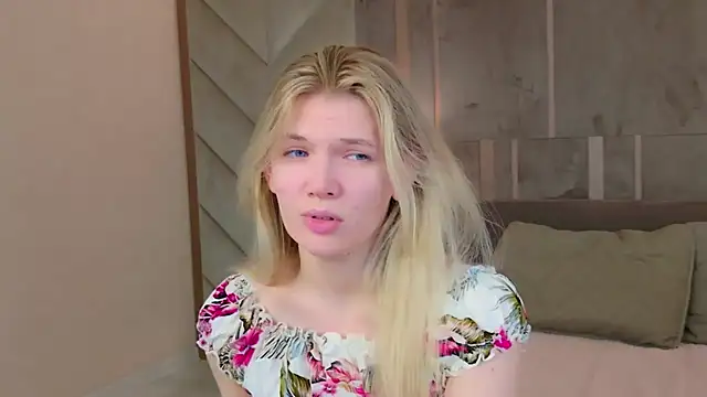 Vivien Hans online show from 04/05/26, 04:20