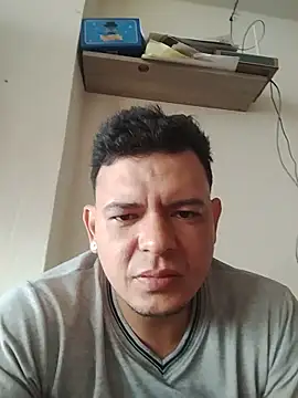 YTupapito1234 online show from 06/04/26, 06:47