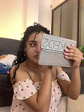 ladulcemary  online show from 02/03/26, 08:03