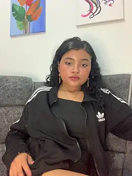 ladulcemary  online show from 02/28/26, 08:10