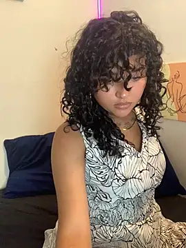 Snapshot of ladulcemary_ chatting on 05/03/26, 11:11 ladulcemary online show from 05/03/26, 11:11
