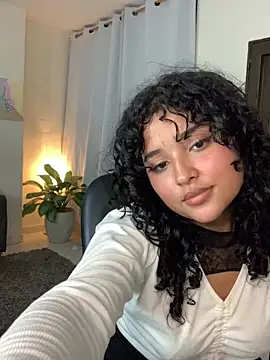 Snapshot of ladulcemary_ chatting on 05/07/26, 12:27 ladulcemary online show from 05/07/26, 12:27