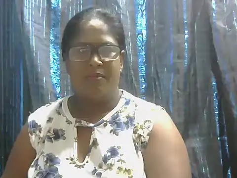 Snapshot of Exotic_indian95 chatting on 12/15/25, 04:55 Exotic indian95 online show from 12/15/25, 04:55