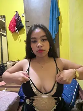 Snapshot of Lovely_apple19 chatting on 04/15/26, 08:09 Lovely apple19 online show from 04/15/26, 08:09