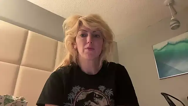 CelestialRuby online show from 02/04/25, 07:55