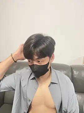 kimze7 online show from 12/18/25, 02:56