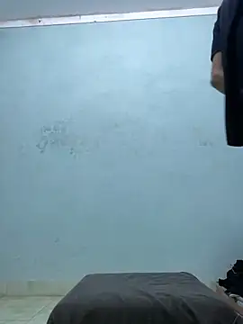 Snapshot of DucMinh_2k chatting on 12/16/25, 02:55 DucMinh 2k online show from 12/16/25, 02:55