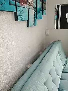 Snapshot of EVANGELY_FOX chatting on 12/13/25, 09:09 EVANGELY FOX online show from 12/13/25, 09:09