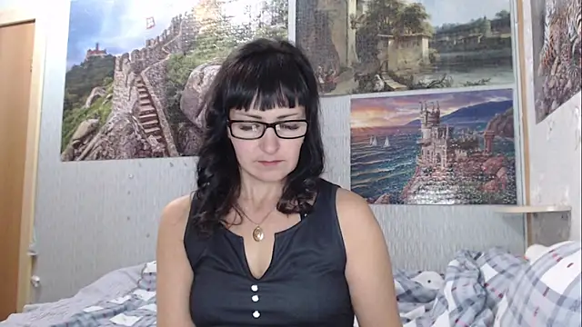 Eila Morigan online show from 12/15/25, 11:36