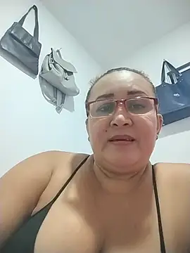 Nini Love  online show from 03/13/26, 02:51