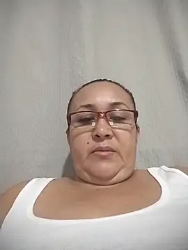 Nini Love  online show from 04/16/26, 05:30