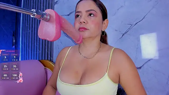 shayra boobs2 online show from 02/16/26, 10:44