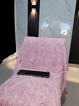 CaramelDesire online show from 04/06/26, 01:14