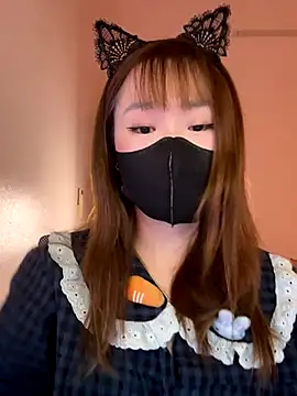 Snapshot of Miumeo20 chatting on 12/16/25, 04:12 Miumeo20 online show from 12/16/25, 04:12