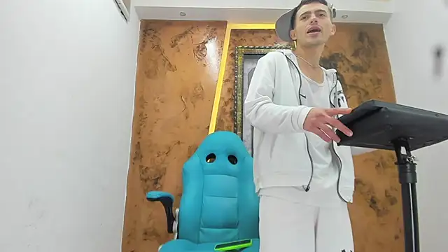 Snapshot of Jhostonex chatting on 02/16/26, 03:35 Jhostonex online show from 02/16/26, 03:35