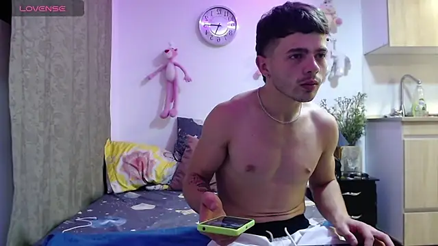 Snapshot of Jhostonex chatting on 03/01/26, 10:17 Jhostonex online show from 03/01/26, 10:17