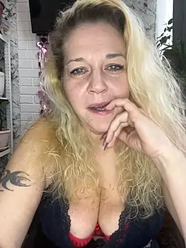 JenniferCarmen online show from 03/09/26, 06:50