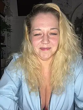 JenniferCarmen online show from 03/31/26, 02:06