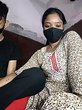 couplegk71 online show from 02/09/26, 10:52