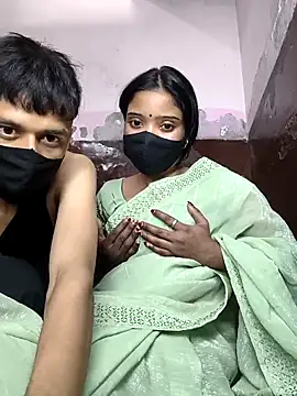 couplegk71 online show from 02/12/26, 02:50