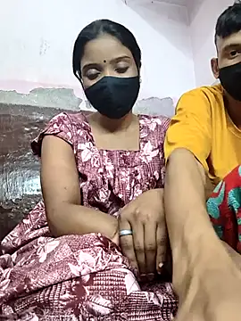 couplegk71 online show from 02/12/26, 03:29