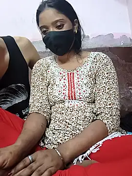 couplegk71 online show from 02/19/26, 03:41