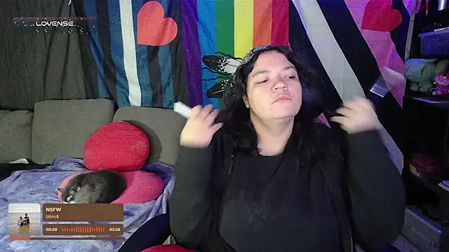 bellaheart x online show from 12/15/25, 03:49