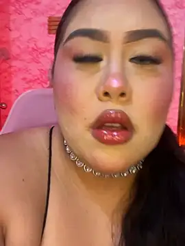 Mia Carters online show from 04/05/26, 10:29