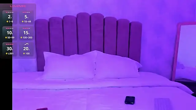 Snapshot of KIARA_SERRANO chatting on 12/17/25, 07:09 KIARA SERRANO online show from 12/17/25, 07:09