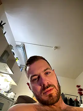 Snapshot of cheekycherryx chatting on 12/18/25, 11:11 cheekycherryx online show from 12/18/25, 11:11