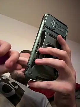 Snapshot of cheekycherryx chatting on 12/19/25, 10:39 cheekycherryx online show from 12/19/25, 10:39