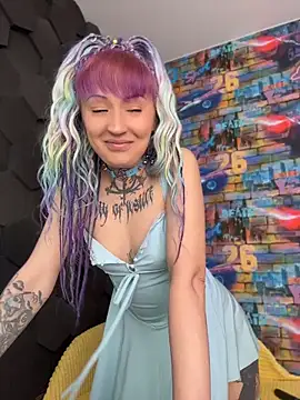 Tattoo  Moon online show from 04/13/26, 11:54