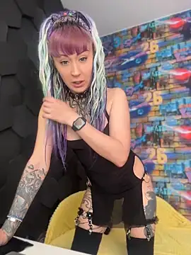 Tattoo  Moon online show from 05/22/26, 12:18