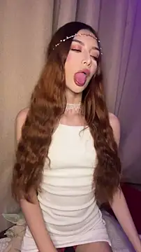 HoneyWeebsss online show from 03/25/26, 02:50