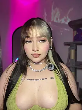 Daniela ruizz online show from 04/16/26, 11:40