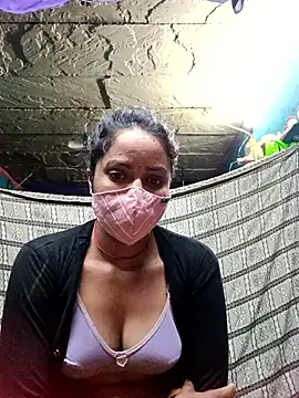 Snapshot of Poonam8080 chatting on 12/17/25, 12:16 Poonam8080 online show from 12/17/25, 12:16