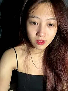 Snapshot of joss-caprri chatting on 12/17/25, 01:44 joss-caprri online show from 12/17/25, 01:44