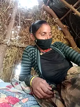 Snapshot of Hot-piau chatting on 12/14/25, 09:58 Hot-piau online show from 12/14/25, 09:58