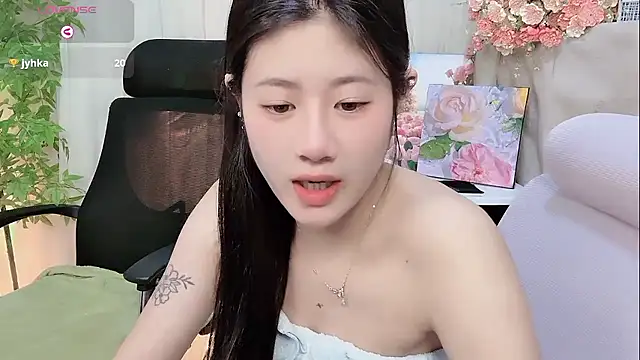 Yvonne-07 online show from 01/11/26, 01:27