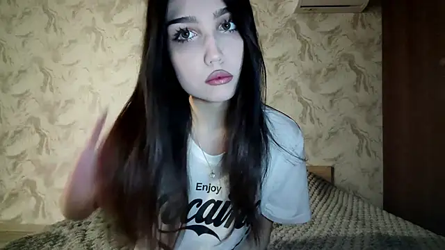 Qwami Amie online show from 02/26/26, 04:17