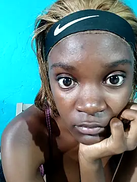 PetiteDoll 06 online show from 12/18/25, 07:09