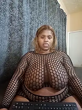 ChoklitBerryXX online show from 01/19/26, 12:03