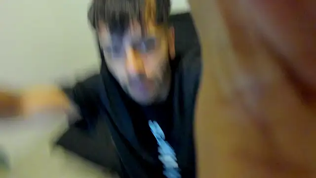 Snapshot of Lord_Apolo chatting on 12/18/25, 01:28 Lord Apolo online show from 12/18/25, 01:28