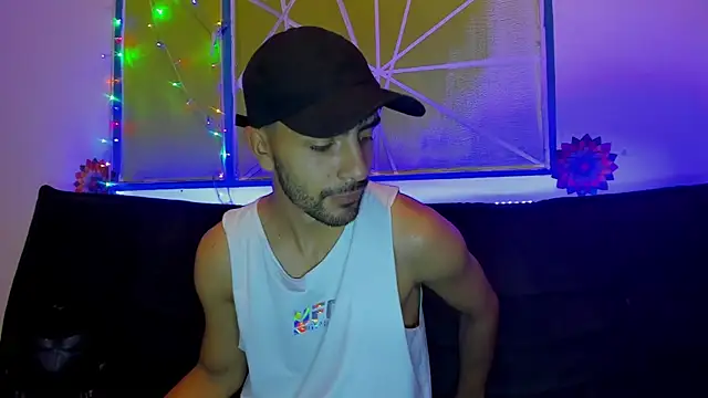 Snapshot of Lord_Apolo chatting on 12/19/25, 01:29 Lord Apolo online show from 12/19/25, 01:29