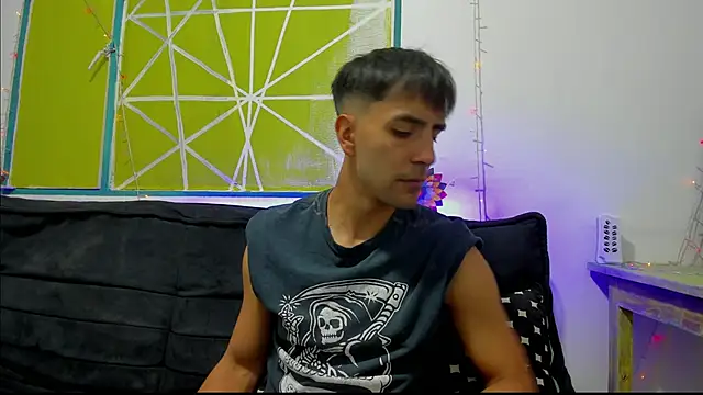 Snapshot of Lord_Apolo chatting on 02/17/26, 08:04 Lord Apolo online show from 02/17/26, 08:04