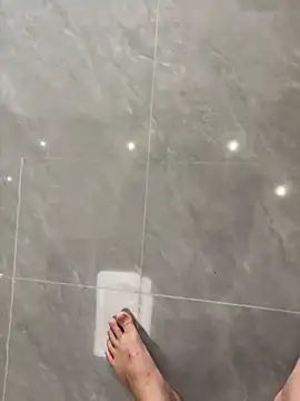 qwe522522 online show from 04/11/26, 05:34