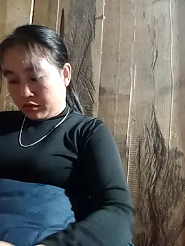 Snapshot of -myaa- chatting on 12/16/25, 06:24 -myaa- online show from 12/16/25, 06:24