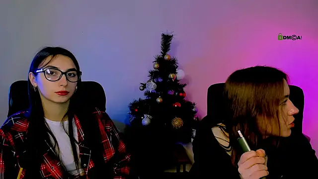 Snapshot of kimiko_shine chatting on 12/16/25, 04:01 kimiko shine online show from 12/16/25, 04:01