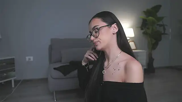 ValexieLux online show from 04/03/26, 10:57